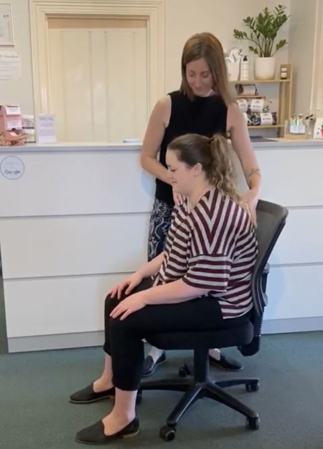 resilient health osteopath chiroprator massage sitting correct3